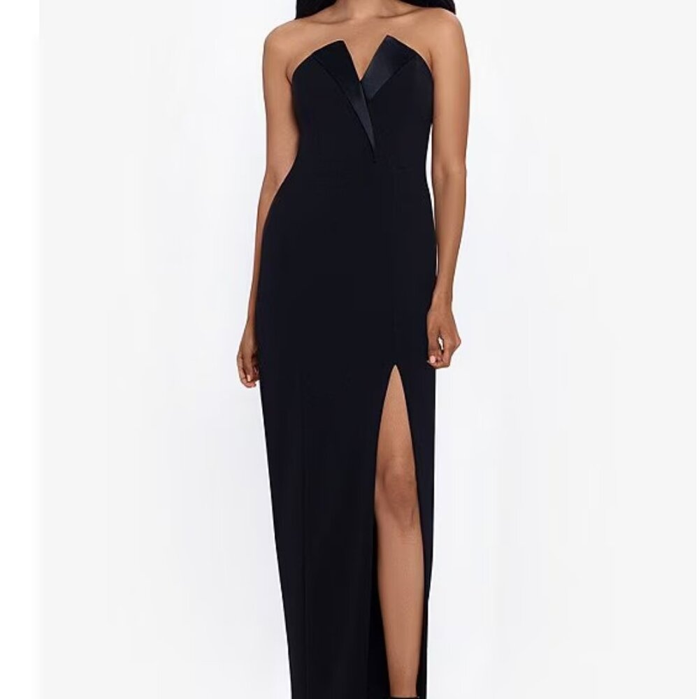 Elegant Black Strapless Deep V Tuxedo dress Size 2